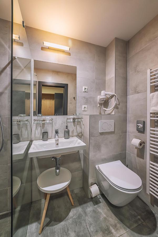 Timeout City Hotel Liptovský Mikuláš Buitenkant foto